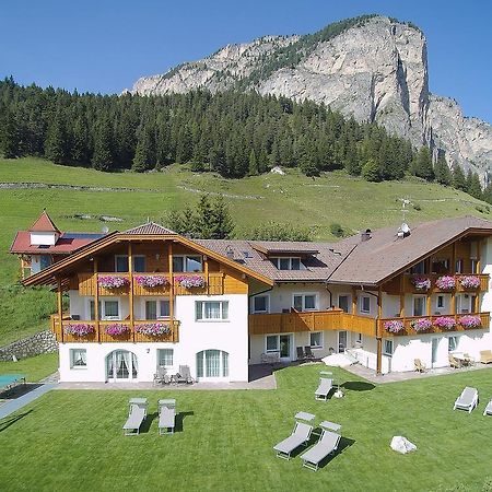 Garni La Majon Selva di Val Gardena Exterior foto