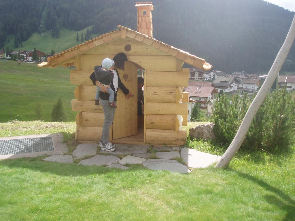 Garni La Majon Selva di Val Gardena Exterior foto