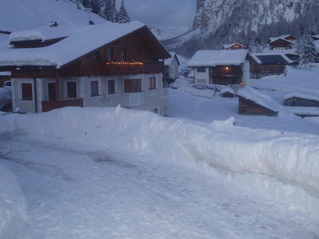 Garni La Majon Selva di Val Gardena Exterior foto